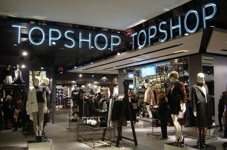 Британские издания обсуждают возможную продажу бренда Topshop