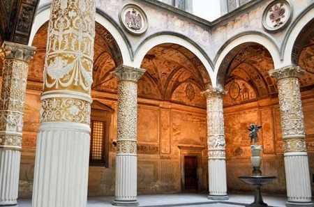 Холдинг Kering поможет отреставрировать Палаццо Веккьо во Флоренции