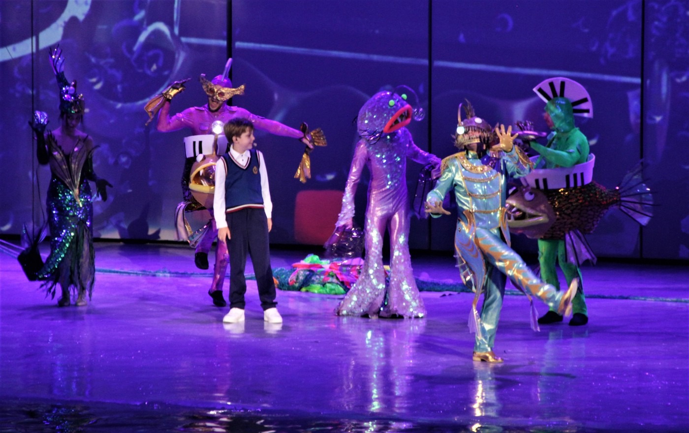 новогодний круиз москвариум. москвариум на вднх новогодний круиз. морская симфония москвариум. егор с москвариума. билеты в москвариум шоу новогодний круиз.