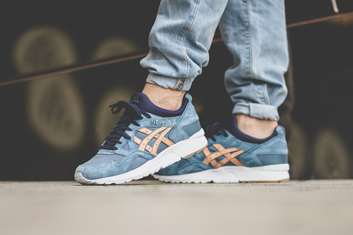 outlet asics