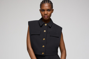 Атмосфера Лазурного побережья в новой коллекции аксессуаров KARL LAGERFELD