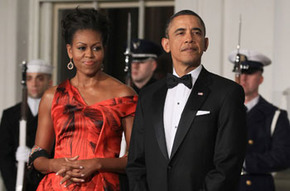 Мишель Обама в платье от Alexander McQueen 