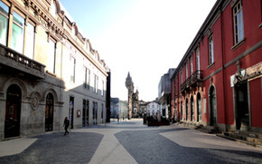 "Поражает воображение красота и уют теплых португальских улиц..."