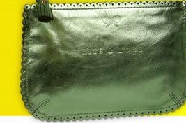 металлик-кожа, Anya Hindmarch Loose Pockets, $125.