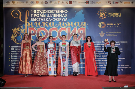 Этноподиум и Ассоциации Модельеров России на выставке Уникальная РОССИЯ