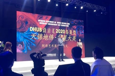 25 октября открылась China Fashion Week