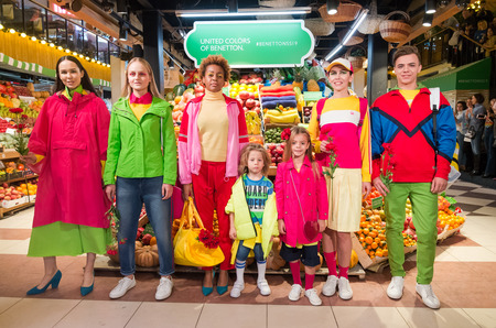 Самые яркие фрукты на показе United Colors of Benetton